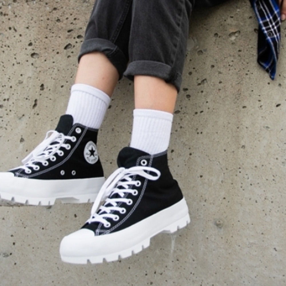 Converse CTAS Lugged 2.0 Hi Platform Shoes Size 8 Men/10 Women - Picture 3 of 12